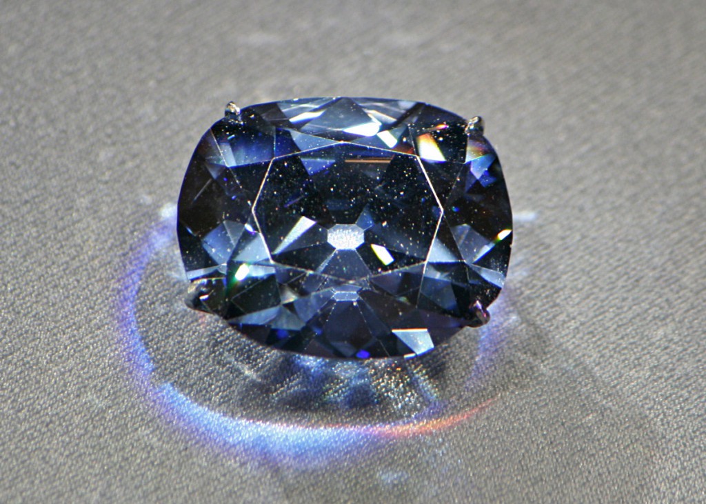 45,52-karatni modri diamant 