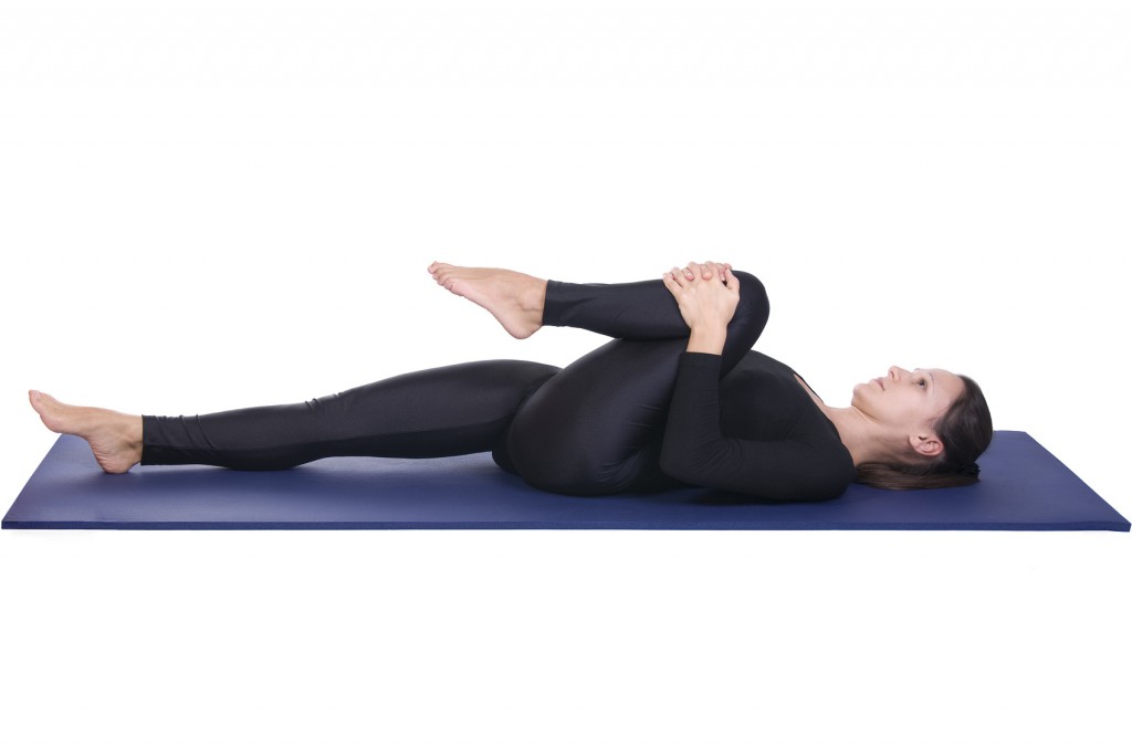 Preproste joga vaje proti bolečinam v hrbtenici