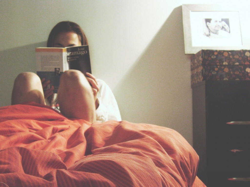 Pred spanjem preberite nekaj strani knjige