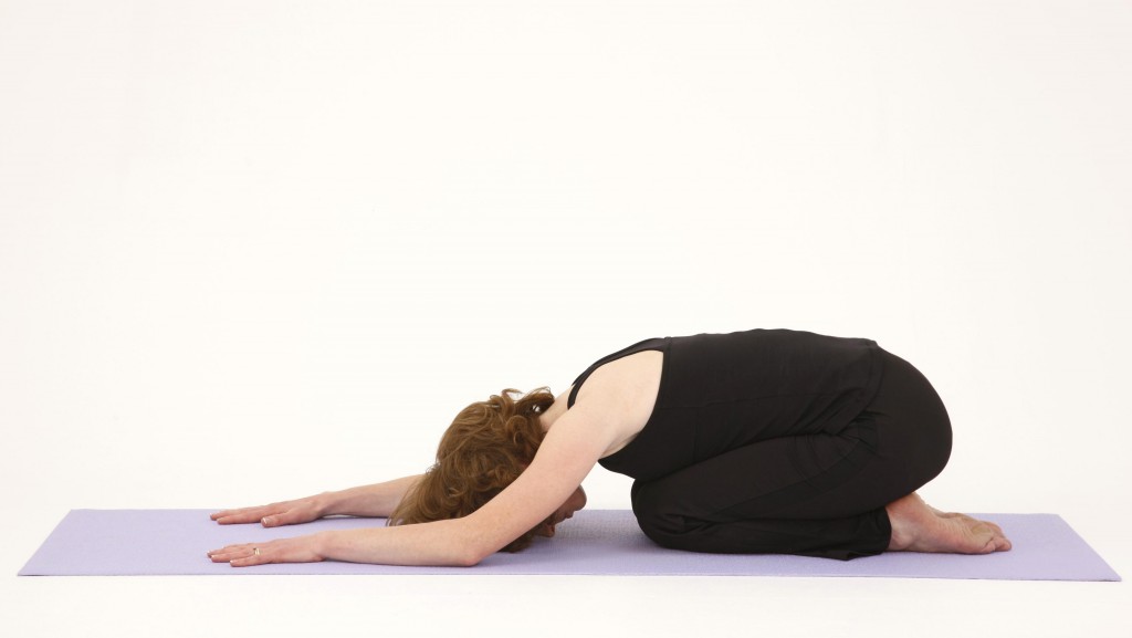 Preproste joga vaje proti bolečinam v hrbtenici