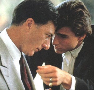 Raymond Babbit (Dustin Hoffman) in Charlie Babbit (Tom Cruise) v filmu Rain Man (Deževni človek, 1988)