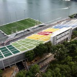 The Float v Singapurju je največji stadion na svetu, ki stoji na vodi. Sprejme lahko kar 30.000 obiskovalcev.