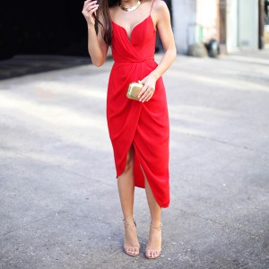 Rdeča obleka