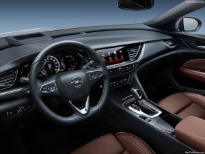 Nova Opel Insignia Sports Tourer (2017)