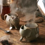 Čudoviti lončki za čaj Urban Outfitters Plum and Bow Elephant Tea Mug