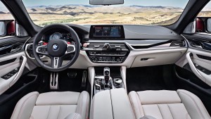Notranjost -  BMW M5 - 2018