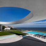 An elliptical seaside residence,  Mário Martins arhitekturni biro