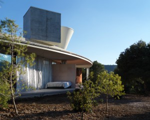 Circular ‘solo house’, KGDVS arhitekti